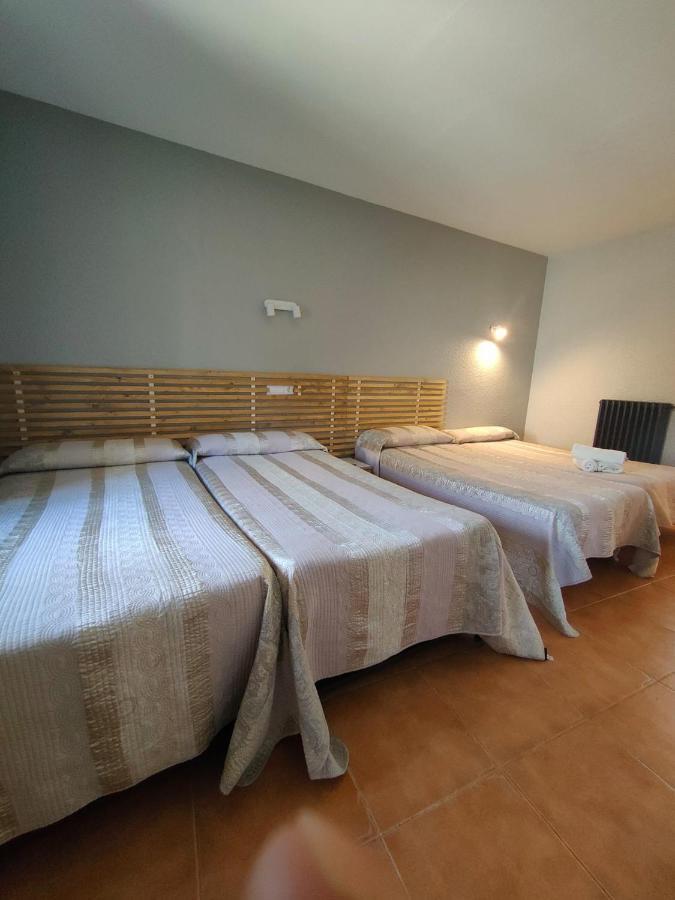 Hotel Acebo Plaza Mayor Хака Екстериор снимка