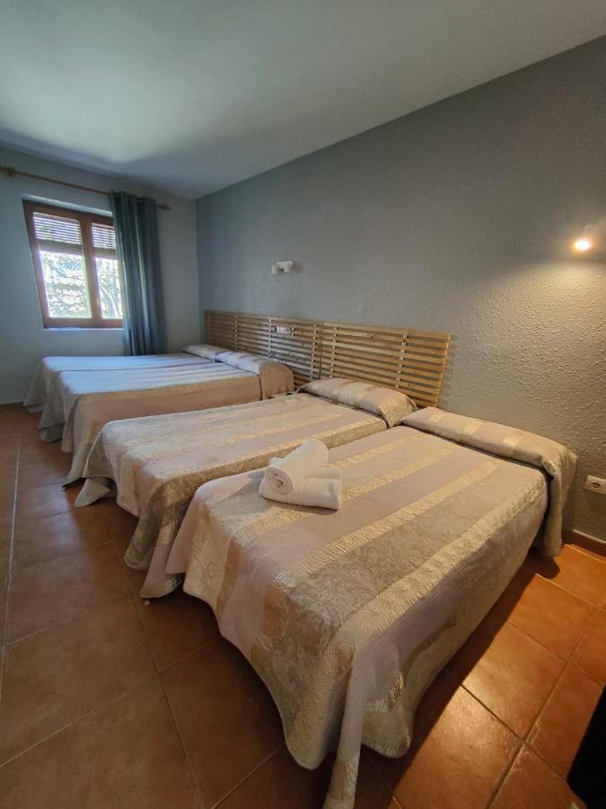 Hotel Acebo Plaza Mayor Хака Екстериор снимка